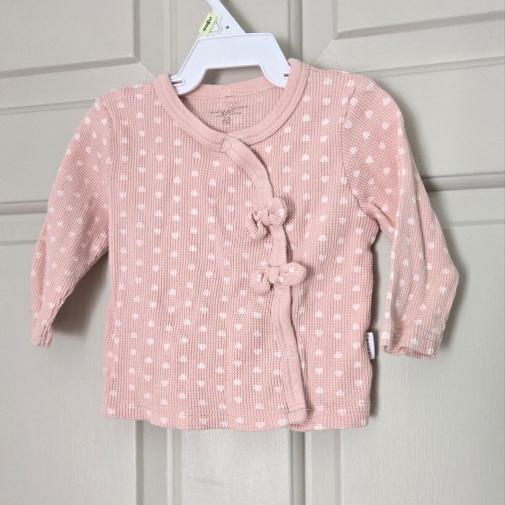 3/$15 Tahari waffle knit top size 6-9 m